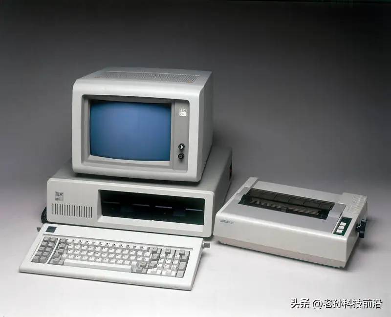 MS-DOS的起源和演变：从QDOS到PC克隆机