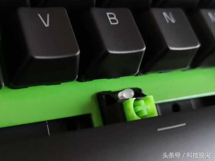 黑寡妇蜘蛛标准版评测：500元以内最实用雷蛇绿轴机械键盘