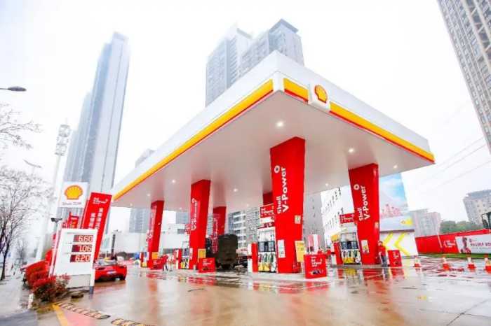 壳牌武汉中心城区首座加油站盛大开业，引领武汉高端燃油市场