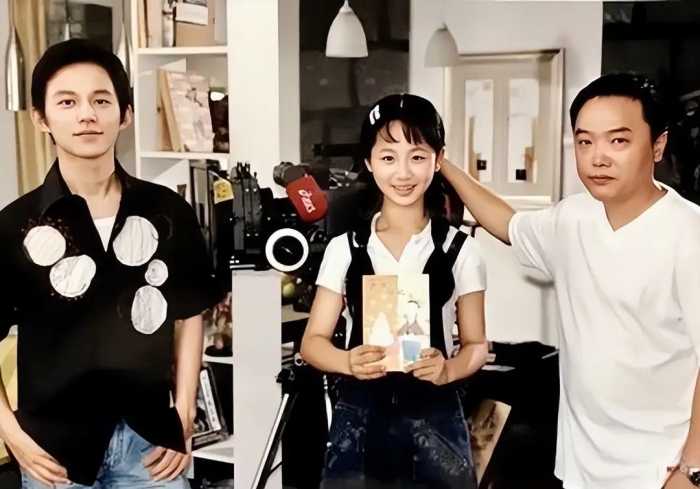 何炅杨紫二十年后再合作，《要久久爱》片头曲《长大有时》MV公开