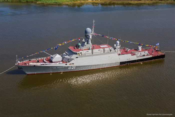 为什么俄罗斯向中国购买舰用柴油发动机呢？